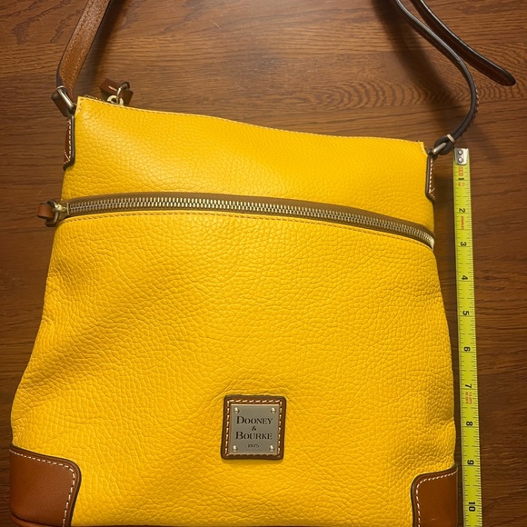 DOONEY & Bourke Lemon Gold Pebble LEATHER Purse - Picture 5 of 8